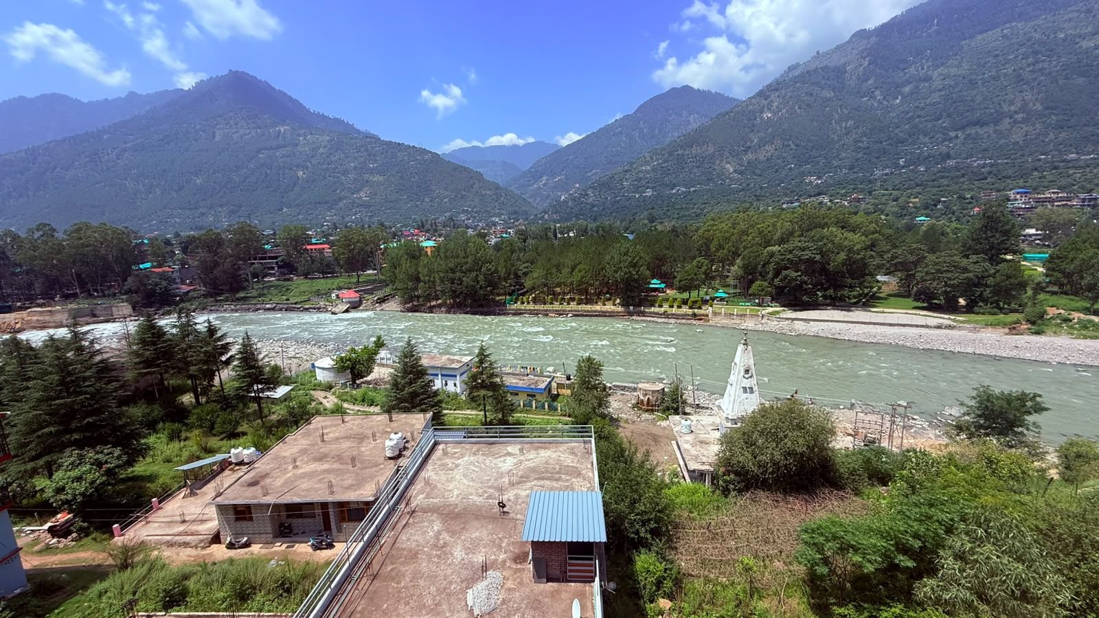 Aerial view of the Beas river beside River Heights, Kullu