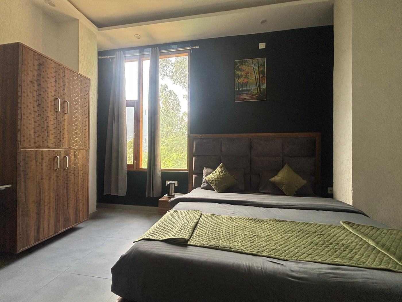 Suite bedroom detail